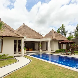 Villa The Mutiara Boutique